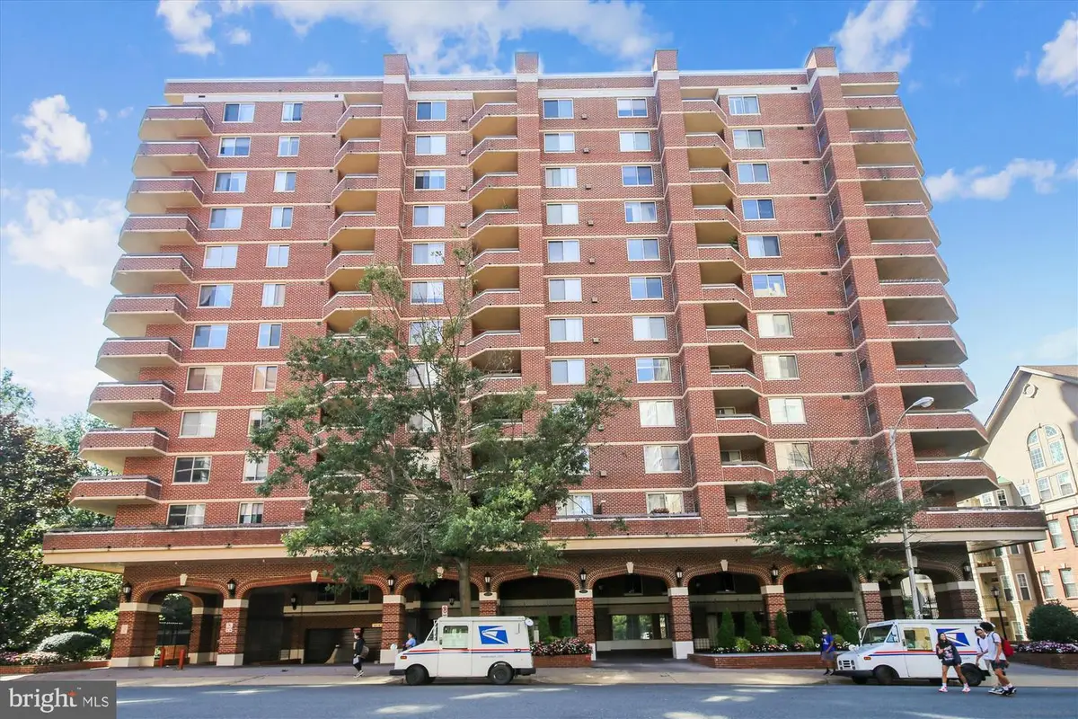 1276 N Wayne St #805, Arlington, VA 22201 - Image #1