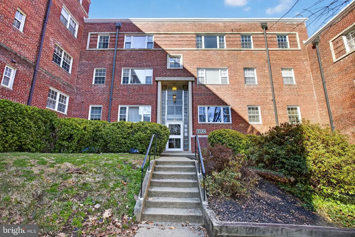 1320 N Fort Myer Dr N #824, Arlington, VA 22209 - Image #1