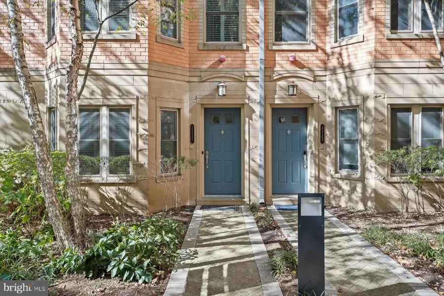 2227 12th Ct N, Arlington, VA 22201 - Image #3