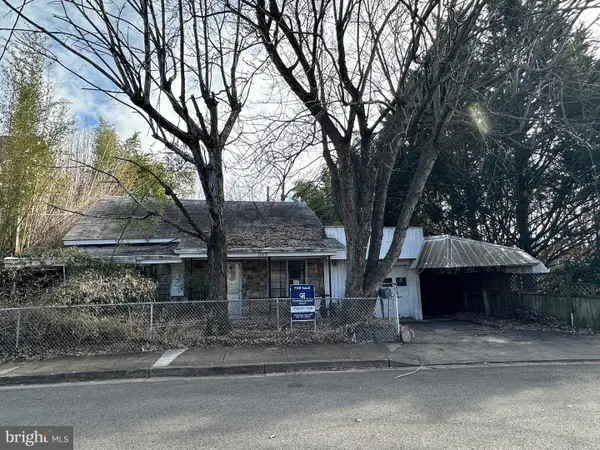 3970 26th St N, ARLINGTON, VA 22207