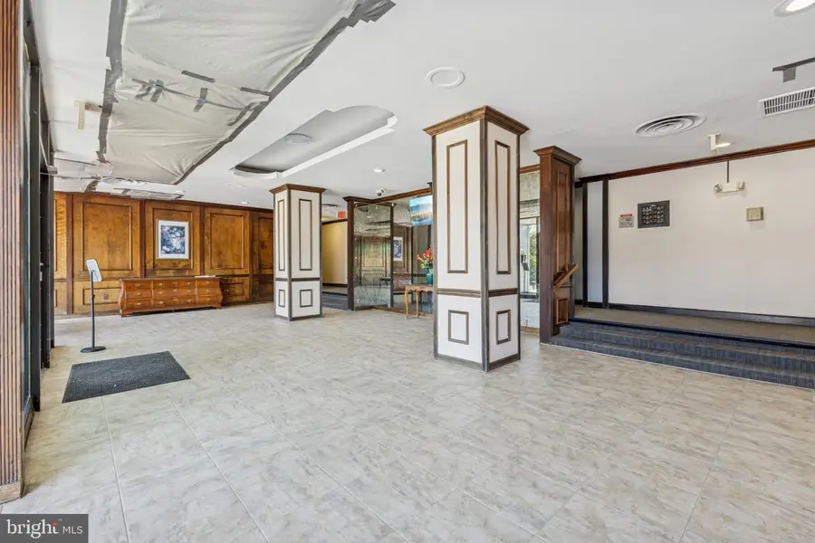 5565 Columbia #412, Arlington, VA 22204 - #3