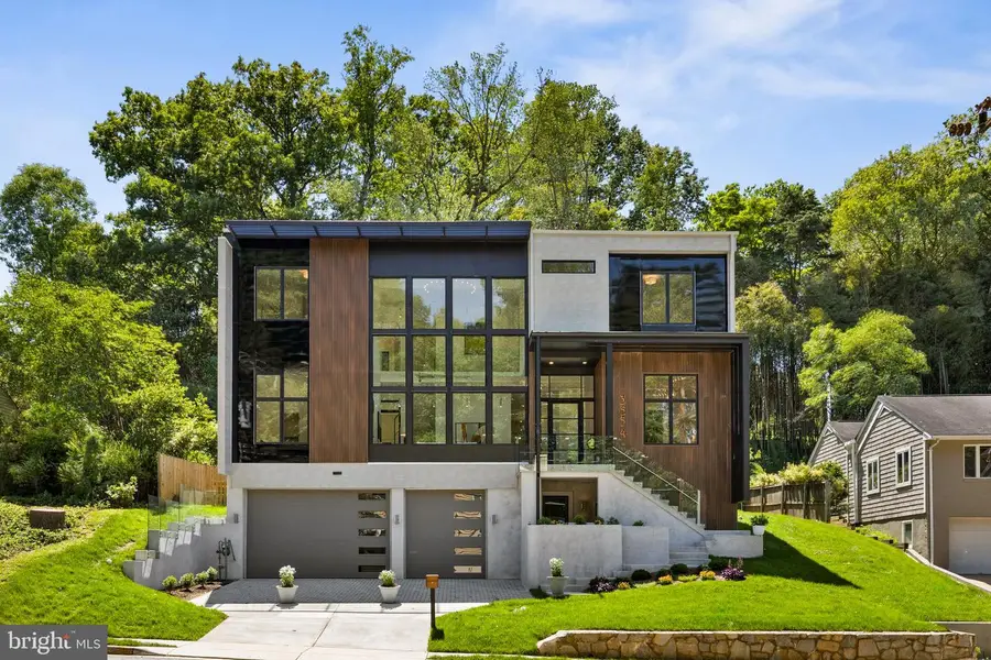 3554 Military Rd, Arlington, VA 22207 - Image #2