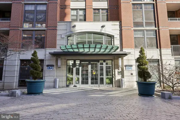 1021 N Garfield St #819, ARLINGTON, VA 22201