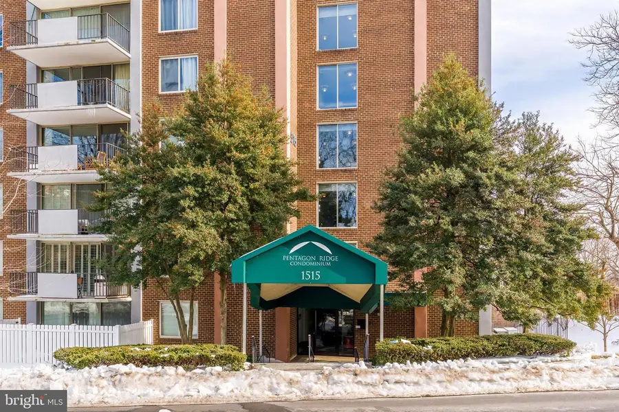 1515 S Arlington Ridge Rd #504, Arlington, VA 22202 - #3