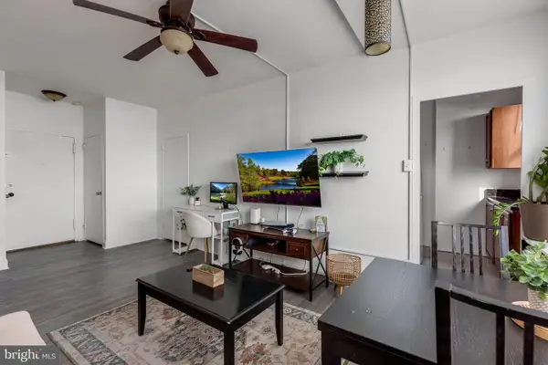 1121 Arlington Blvd #110, ARLINGTON, VA 22209