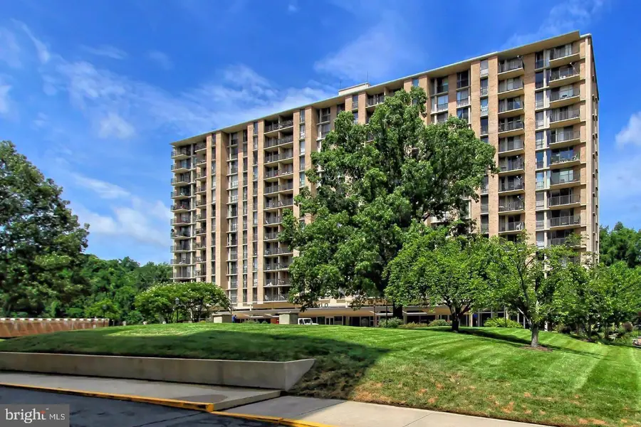 4600 S Four Mile Run Dr #629, Arlington, VA 22204 - Image #3