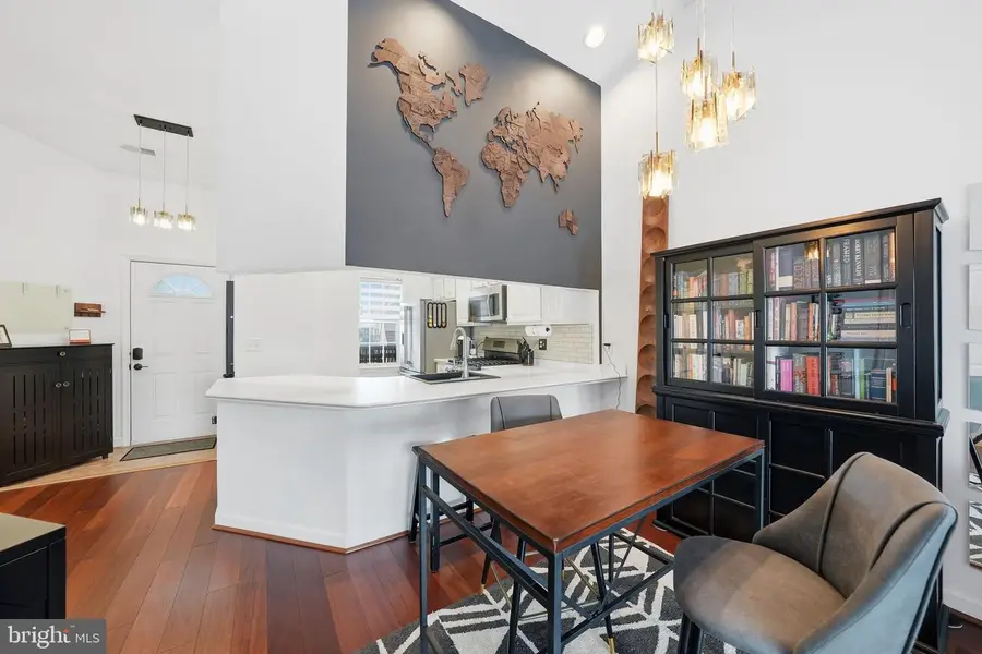 6940 Fairfax Dr #406, Arlington, VA 22213 - #3