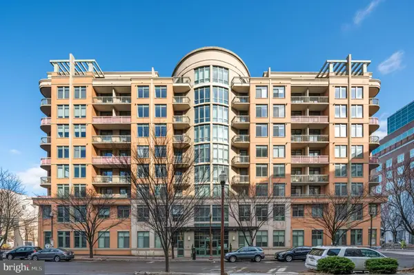 3625 10th St N #907, ARLINGTON, VA 22201