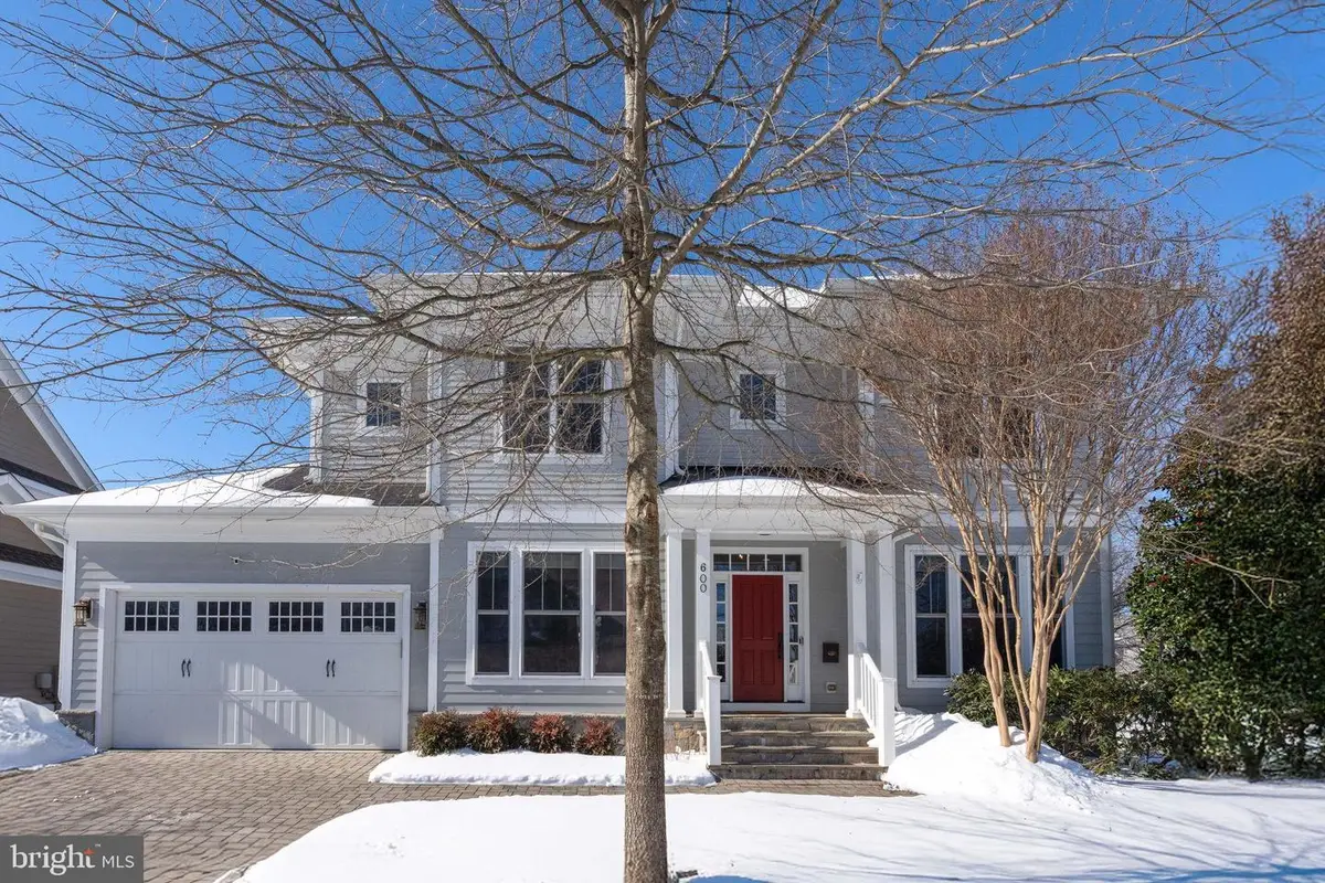 600 S Monroe St, Arlington, VA 22204 - Image #1