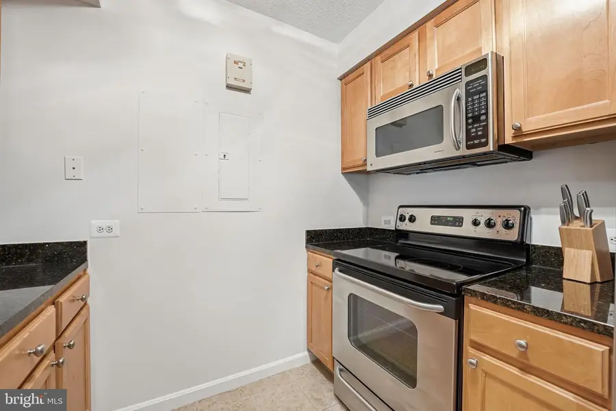 880 N Pollard St #322, Arlington, VA 22203 - Image #3