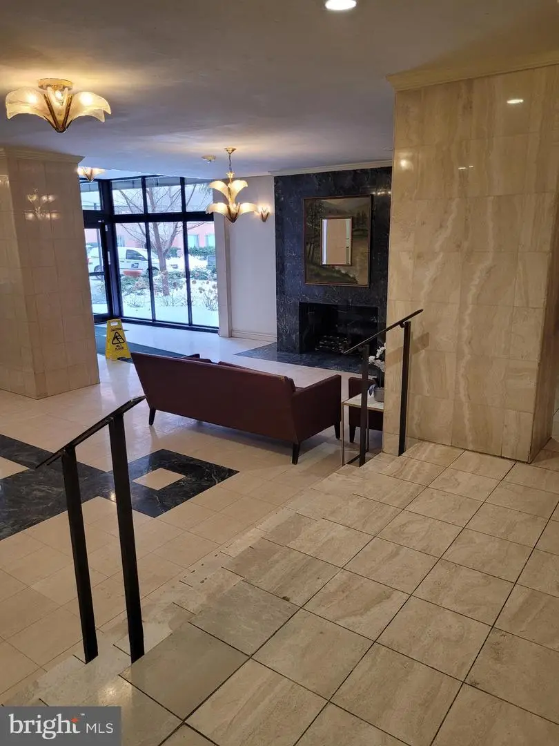 1121 Arlington Blvd #624, Arlington, VA 22209 - Image #2