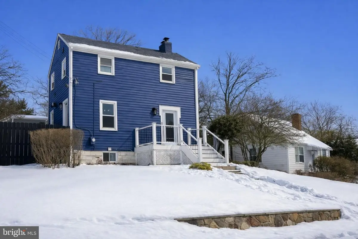 2213 S Dinwiddie St, Arlington, VA 22206 - #1