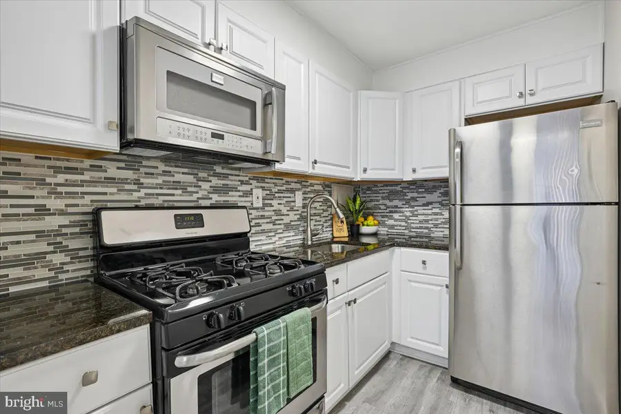 4600 S Four Mile Run Dr #633, Arlington, VA 22204 - Image #2