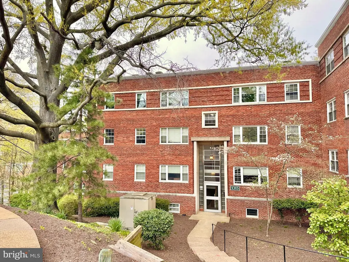1315 N Ode St #704, Arlington, VA 22209 - Image #1