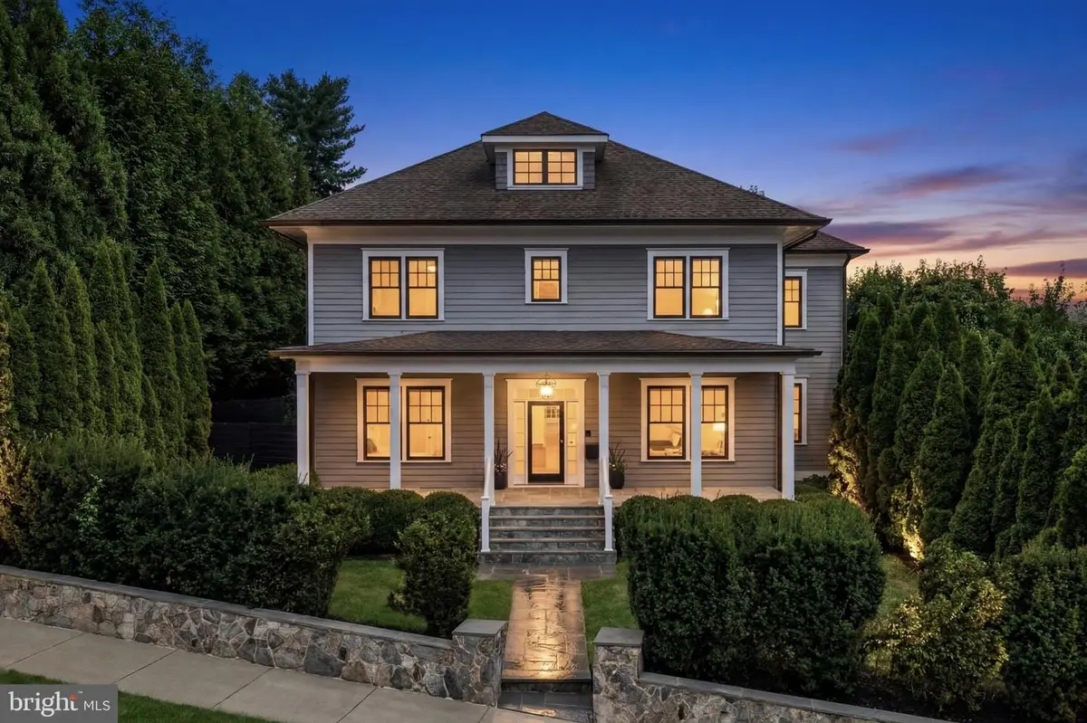 2361 N Edgewood St, Arlington, VA 22207 - #1