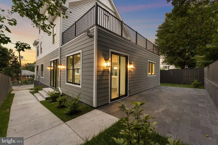 1610 12th St S, Arlington, VA 22204 - #3