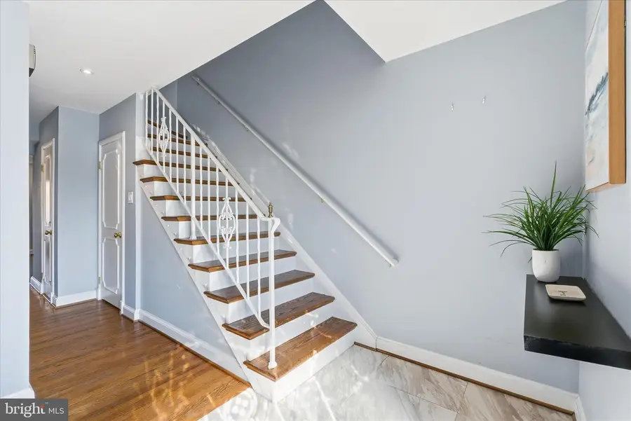 3119 14th St S, Arlington, VA 22204 - #2