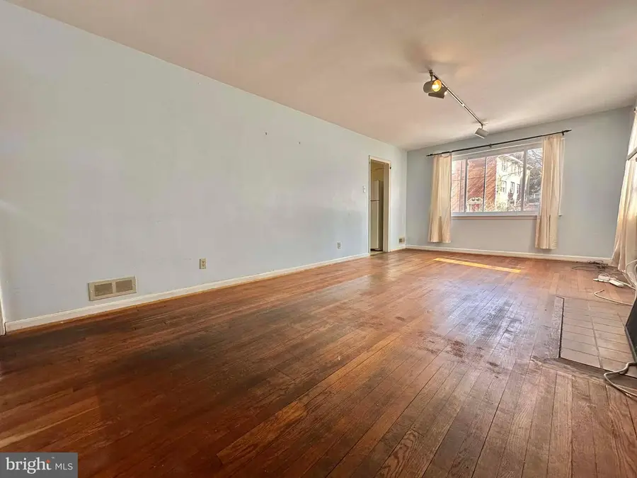 1818 N Adams St, Arlington, VA 22201 - #3