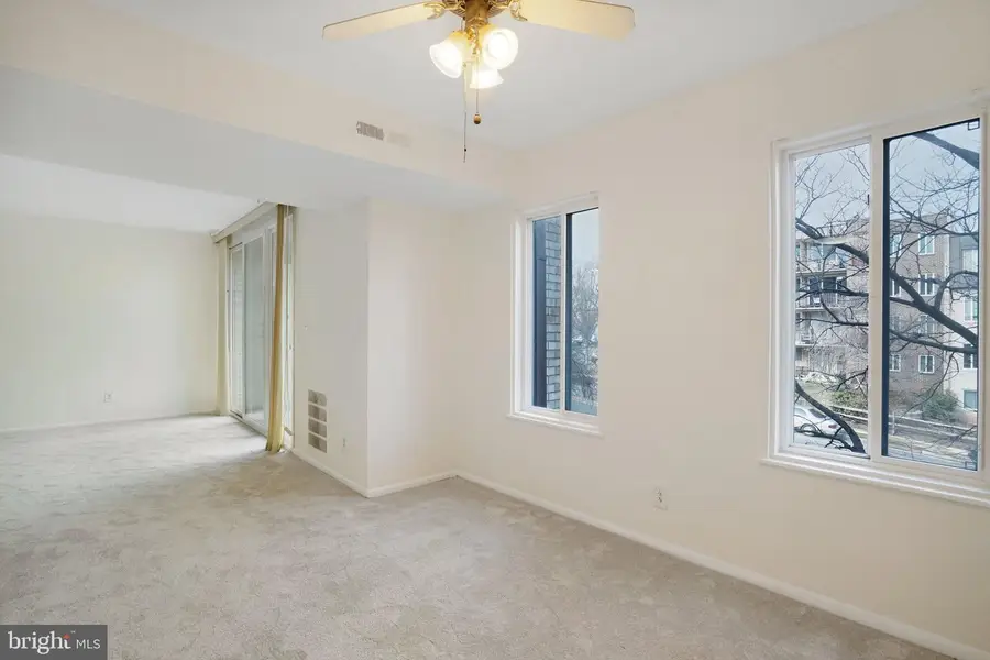 5020 7th Rd S #102, Arlington, VA 22204 - #2