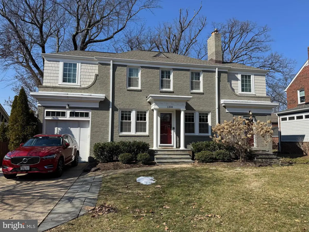 1308 N Illinois St, Arlington, VA 22205 - #1