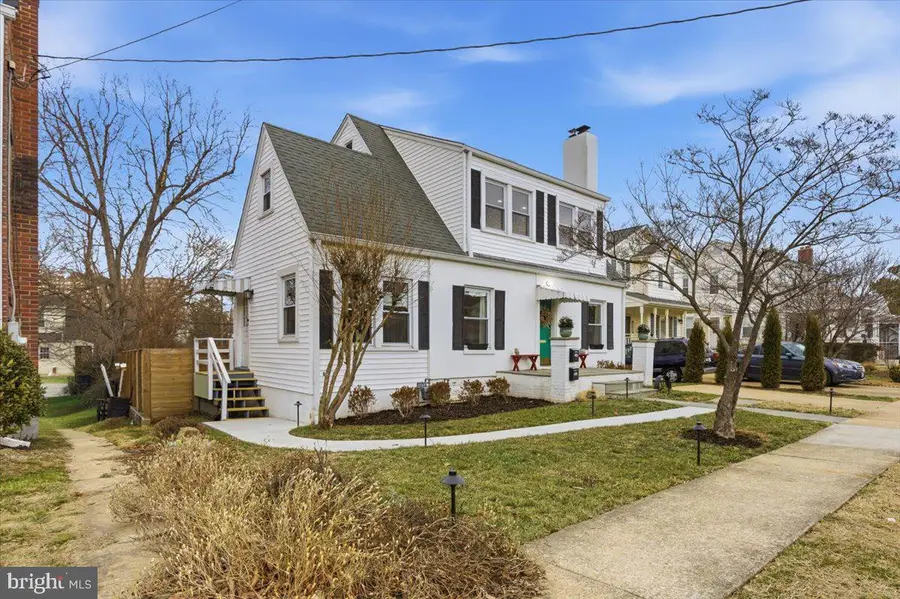 1023 19th St S, Arlington, VA 22202 - #2