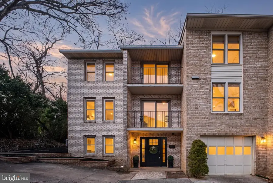 2134 Military Rd, Arlington, VA 22207 - #2