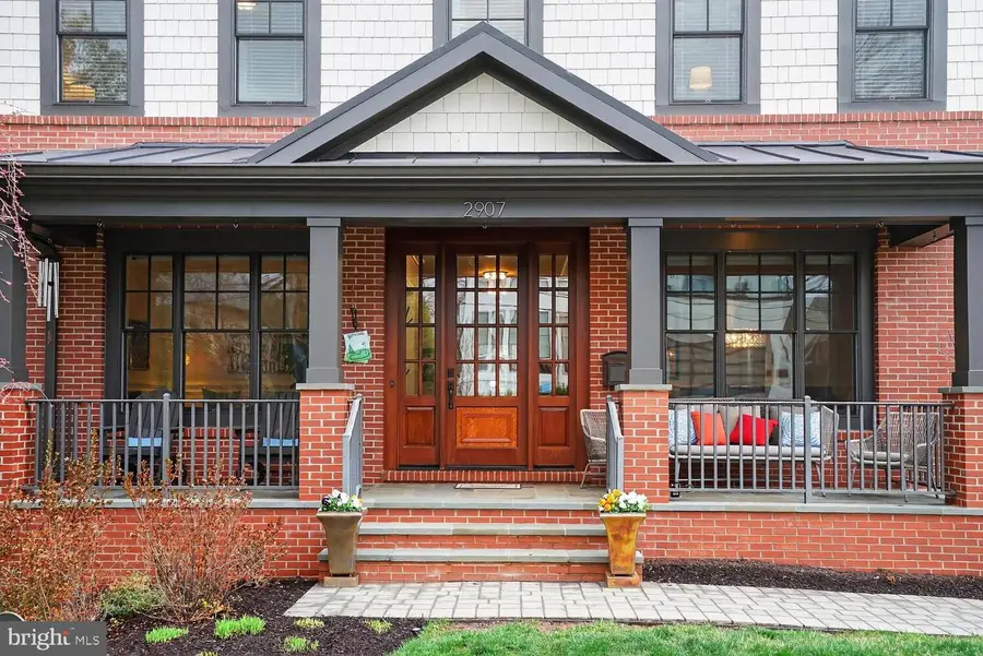 2907 N Kensington St, Arlington, VA 22207 - #2