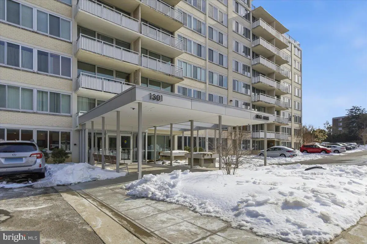 1301 S Arlington Ridge Rd #609, Arlington, VA 22202 - #1