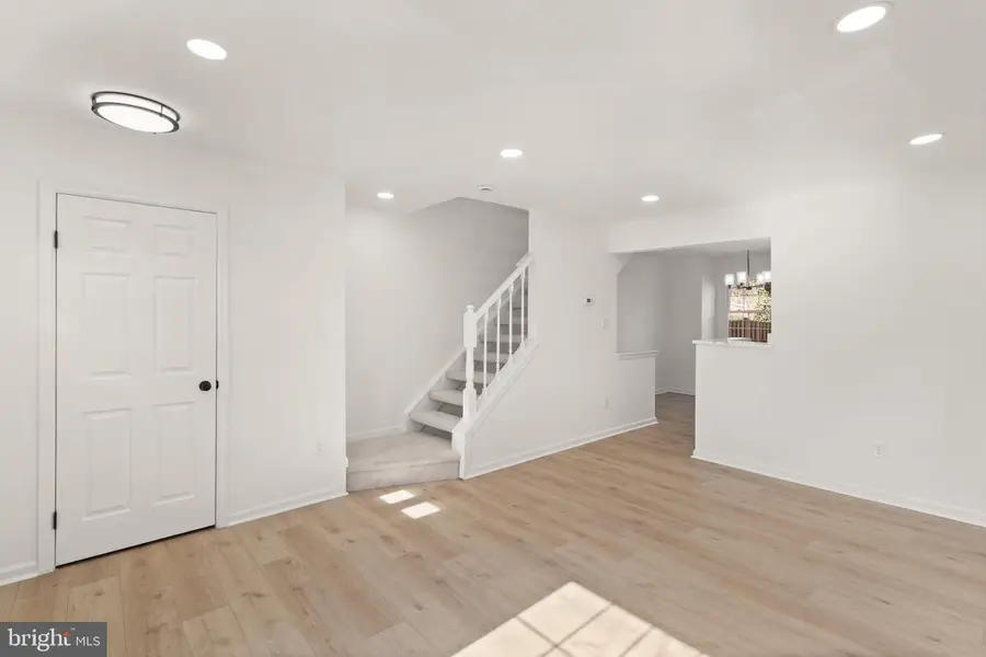 5017 9th St S, Arlington, VA 22204 - #2