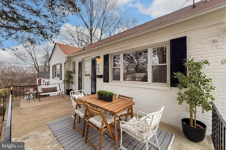 905 N Mckinley Rd, Arlington, VA 22205 - #3