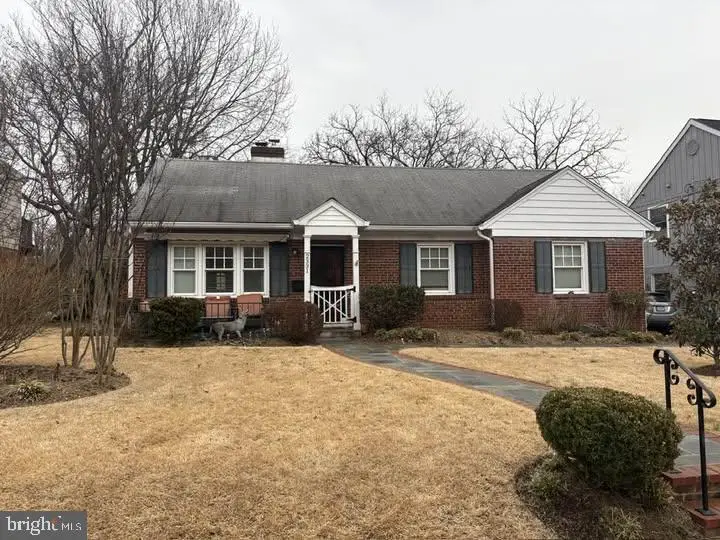 2331 N Underwood St, Arlington, VA 22205 - #1