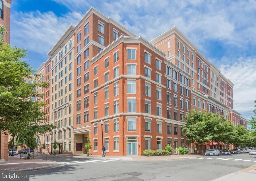 1201 N Garfield St #203, Arlington, VA 22201 - #2