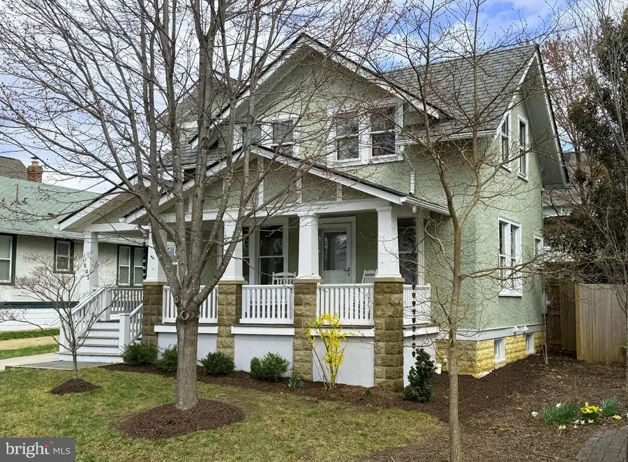 1805 N Calvert St, Arlington, VA 22201 - #3