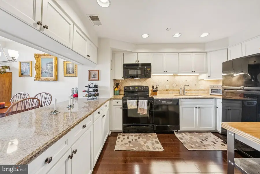 1301 N Courthouse Rd N #1810, Arlington, VA 22201 - #3