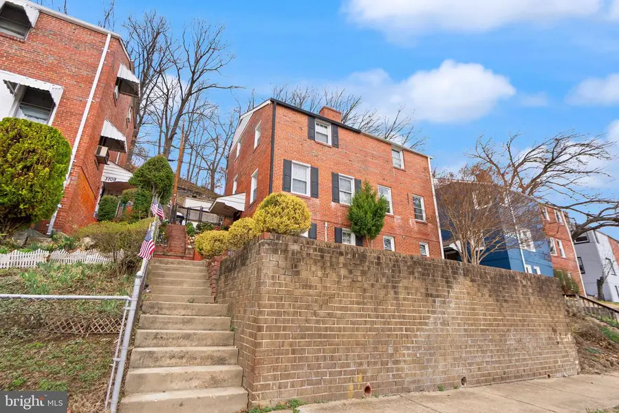 3707 Kemper Rd, Arlington, VA 22206 - #3