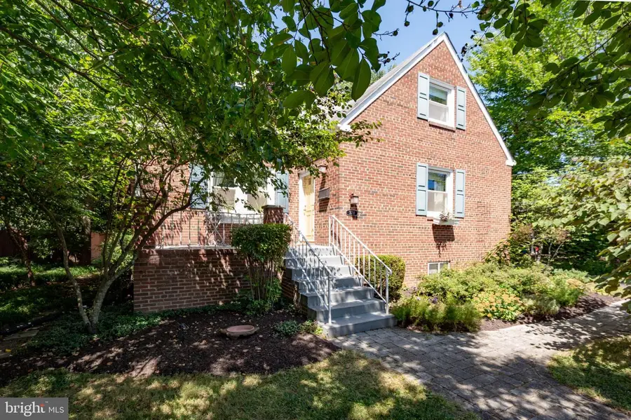 3711 16th St S, Arlington, VA 22204 - #3