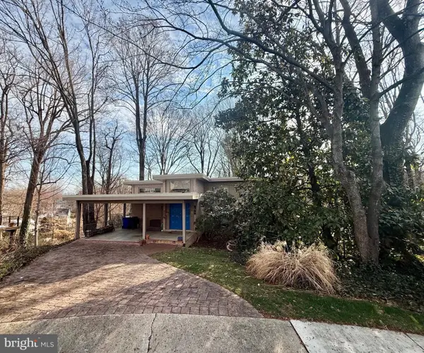 2705 N Upshur St, ARLINGTON, VA 22207