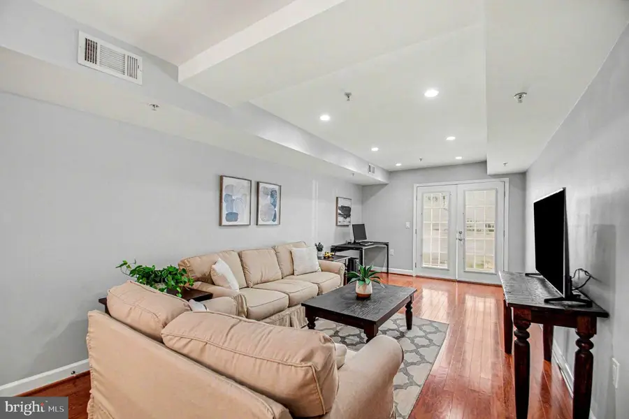 4189 S Four Mile Run Dr S #101, Arlington, VA 22204 - #2