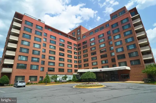 1011 Arlington Blvd #423, ARLINGTON, VA 22209