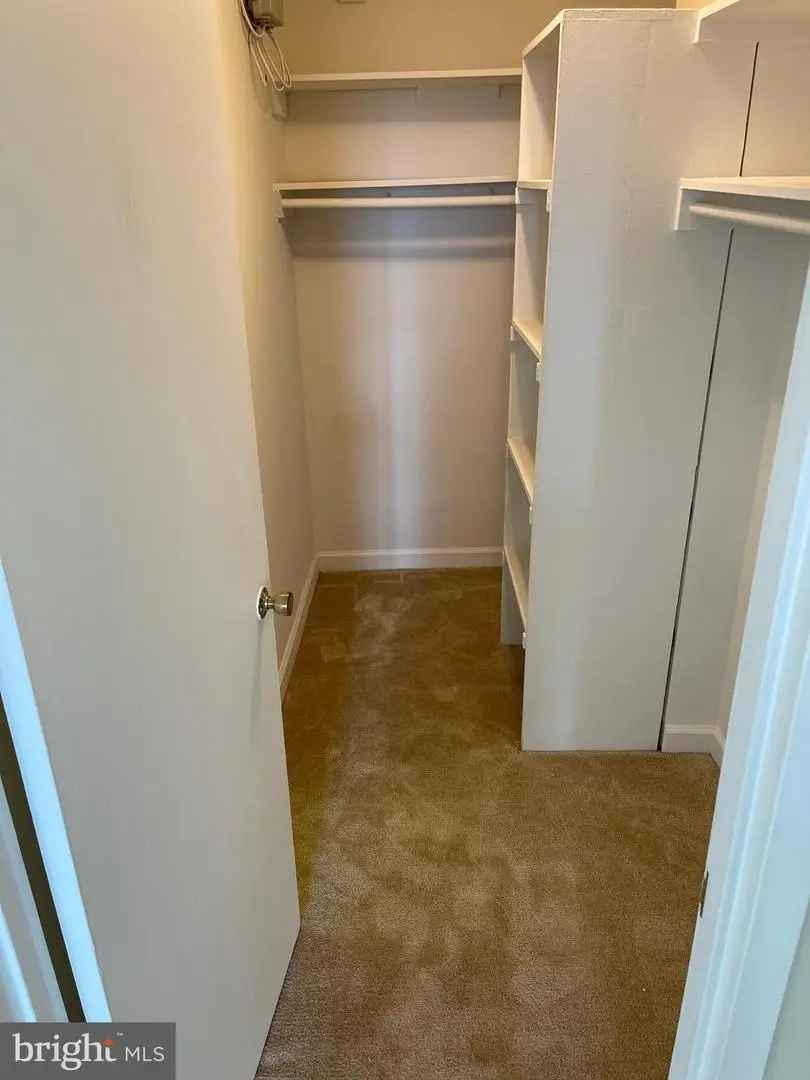 1011 Arlington Blvd #423, Arlington, VA 22209 - #3