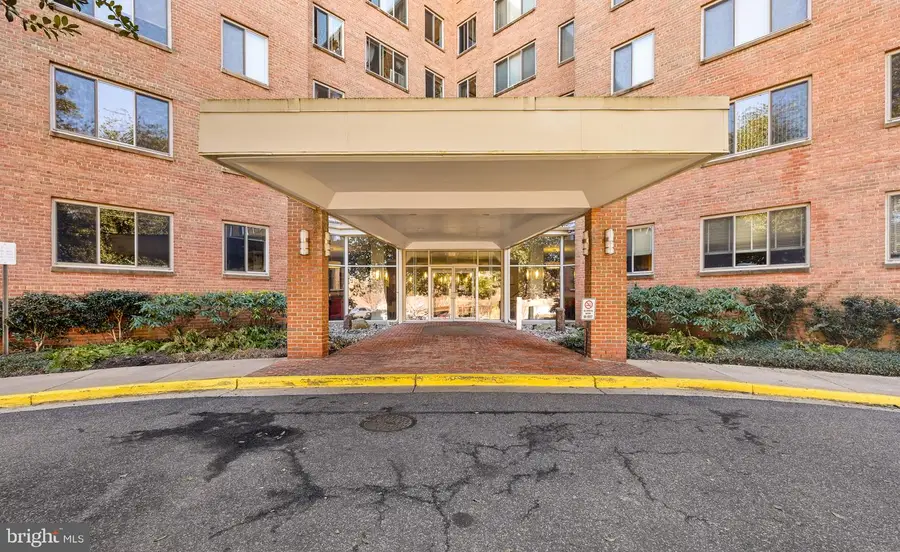 3000 Spout Run Pkwy #d405, Arlington, VA 22201 - #3