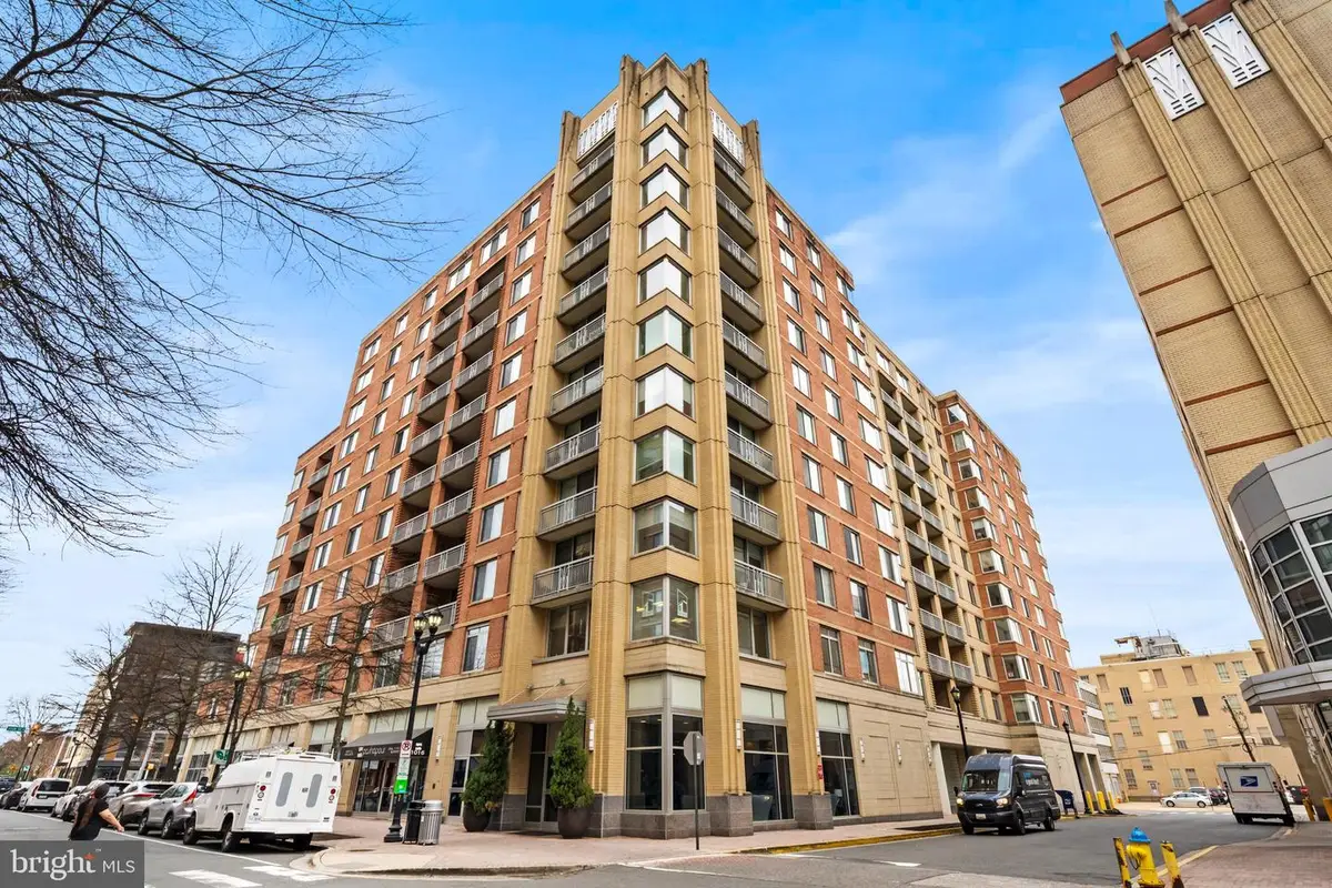 1020 N Highland St #907, Arlington, VA 22201 - #1