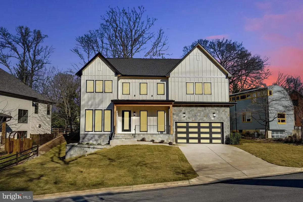 3830 30th Rd N, Arlington, VA 22207 - #1