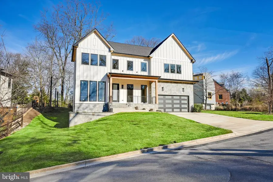 3830 30th Rd N, Arlington, VA 22207 - #3