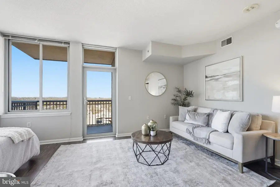 851 N Glebe Rd #1812, Arlington, VA 22203 - #3