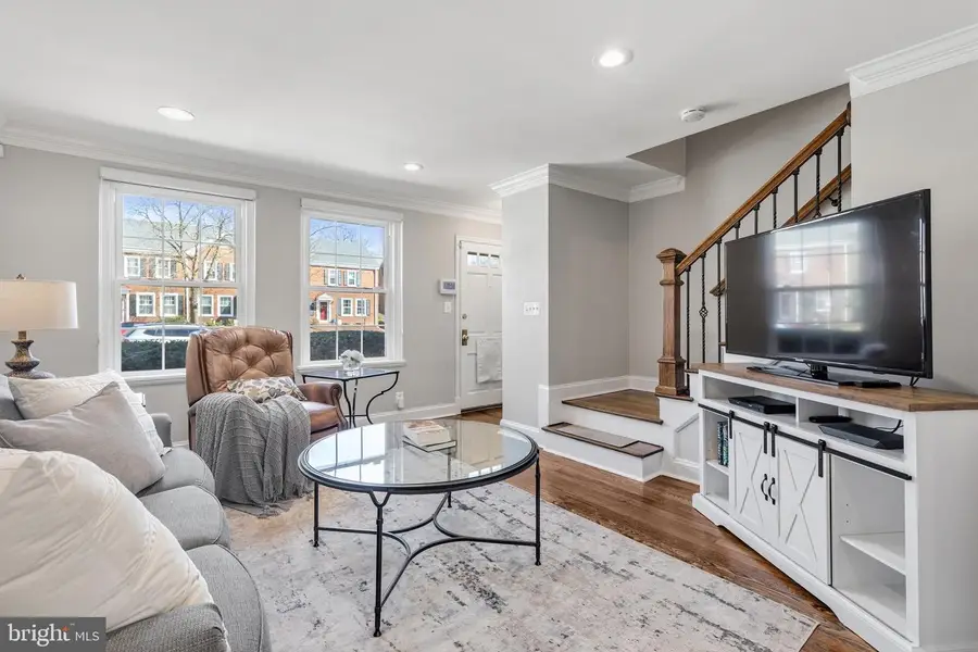 2906 S Buchanan St, Arlington, VA 22206 - #3