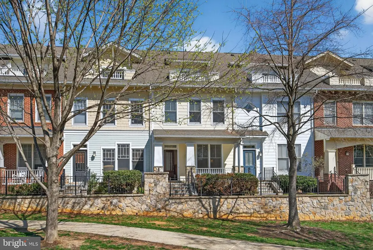 2741 11th St N, Arlington, VA 22201 - #1