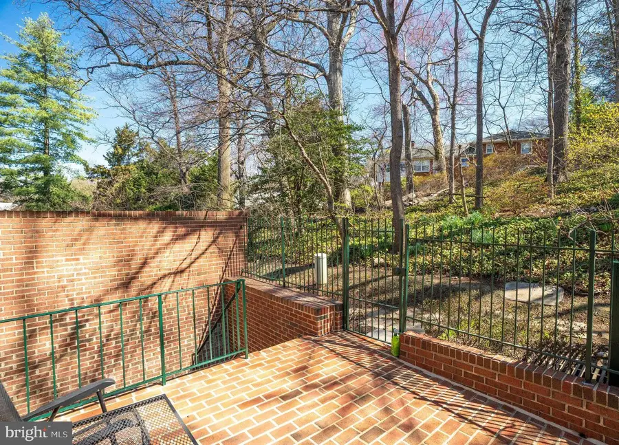 2325 S Queen St, Arlington, VA 22202 - #3