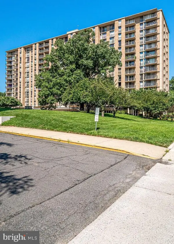 4600 S Four Mile Run Dr #627, ARLINGTON, VA 22204