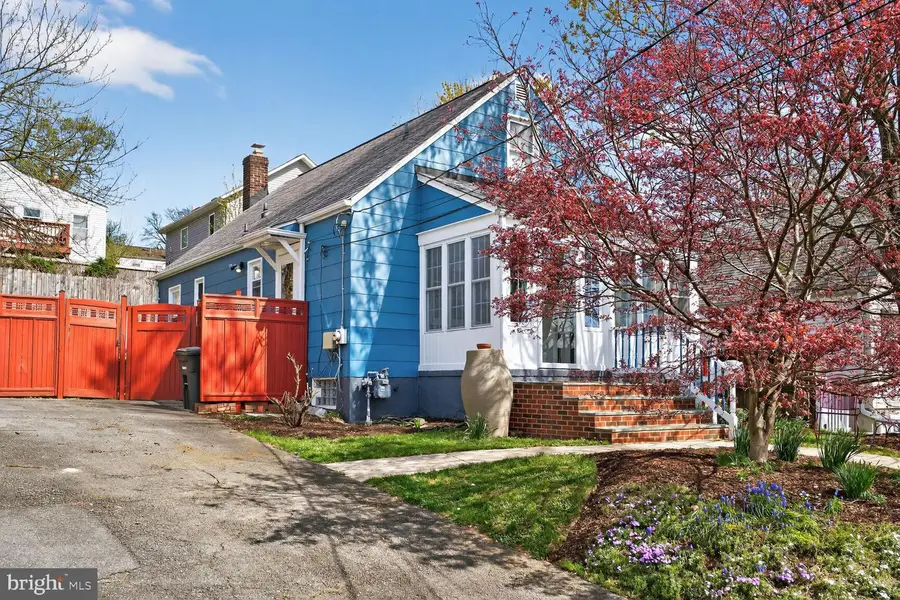 2017 S Randolph St S, Arlington, VA 22204 - #2